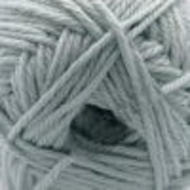 220 Superwash Merino - A Twist of Yarn