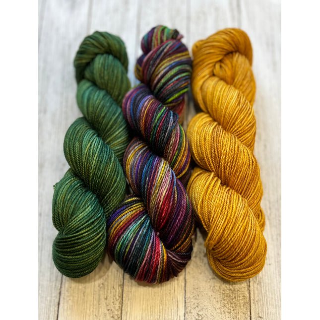'All About Me Cowl' Kit - (Pattern Not Included)