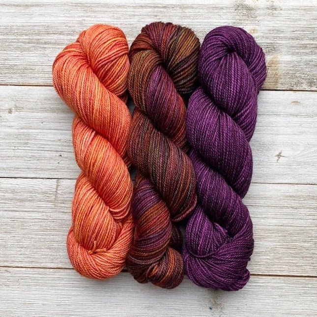 'All About Me Cowl' Kit - (Pattern Not Included) - A Twist of Yarn